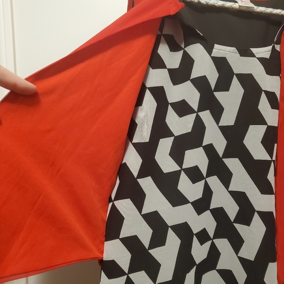 Red Dark and White Dress. Fits size 12. - Picture 8 of 11